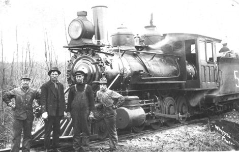 Locomotive at Hoxeyville MI